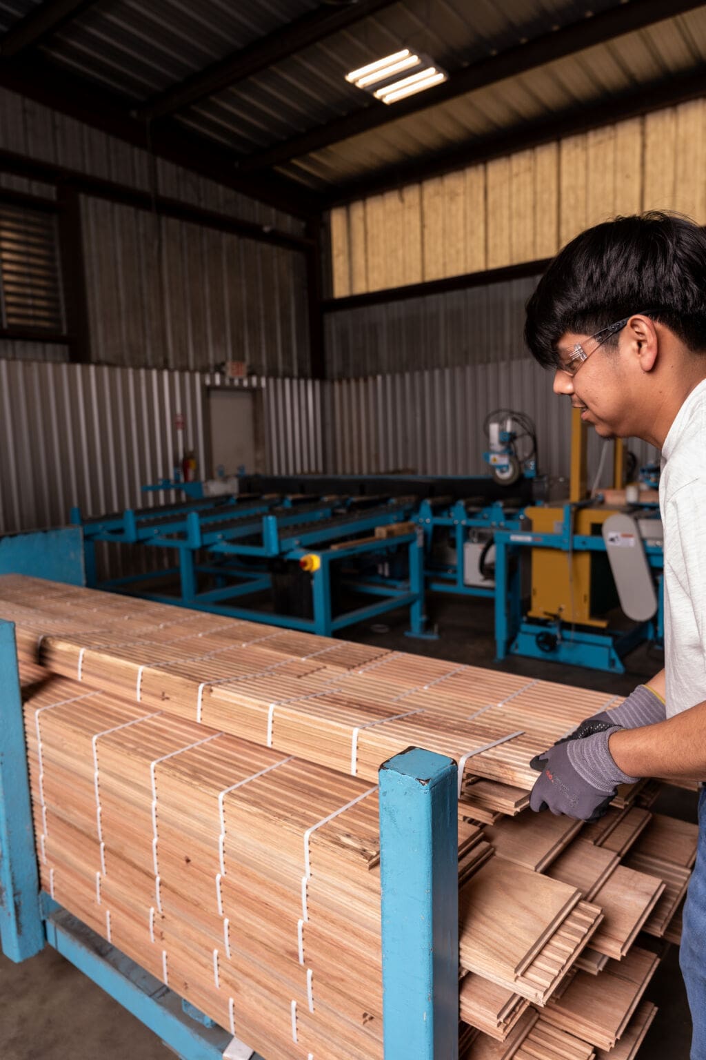 Wood and manufacturing detail