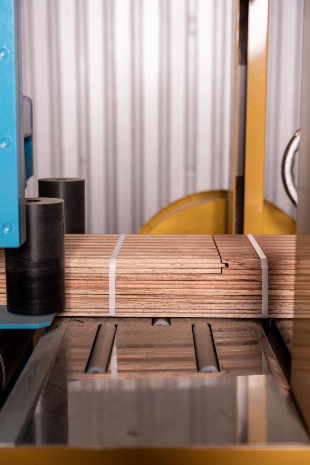 Wood and manufacturing detail