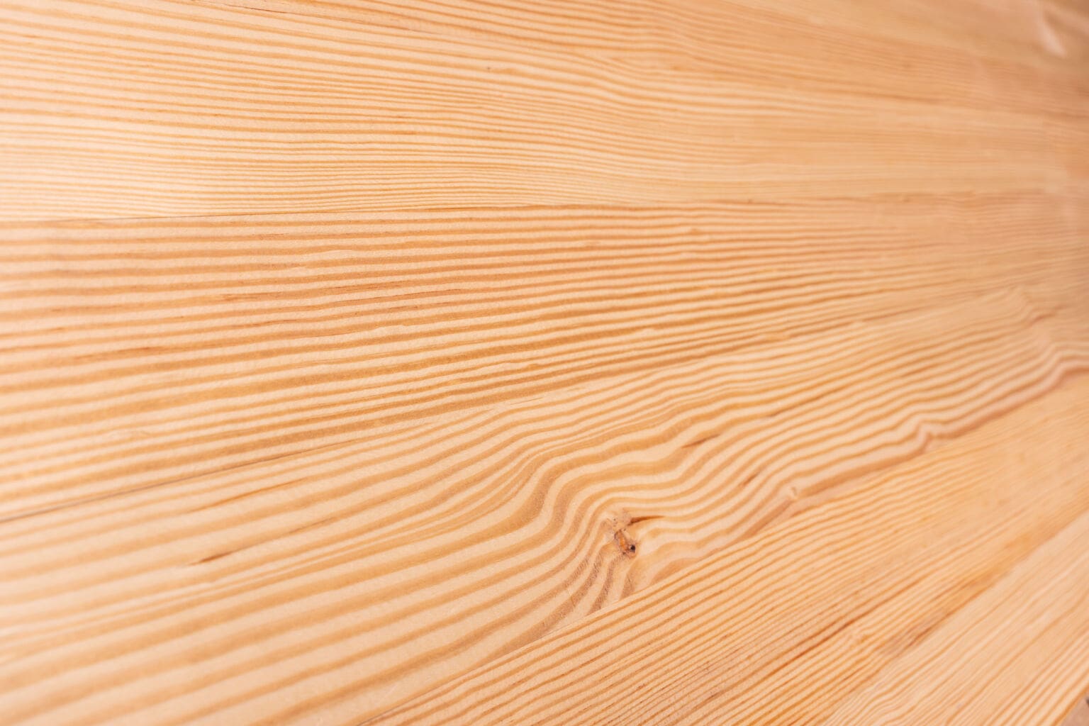 New Heart Pine grain and board detail