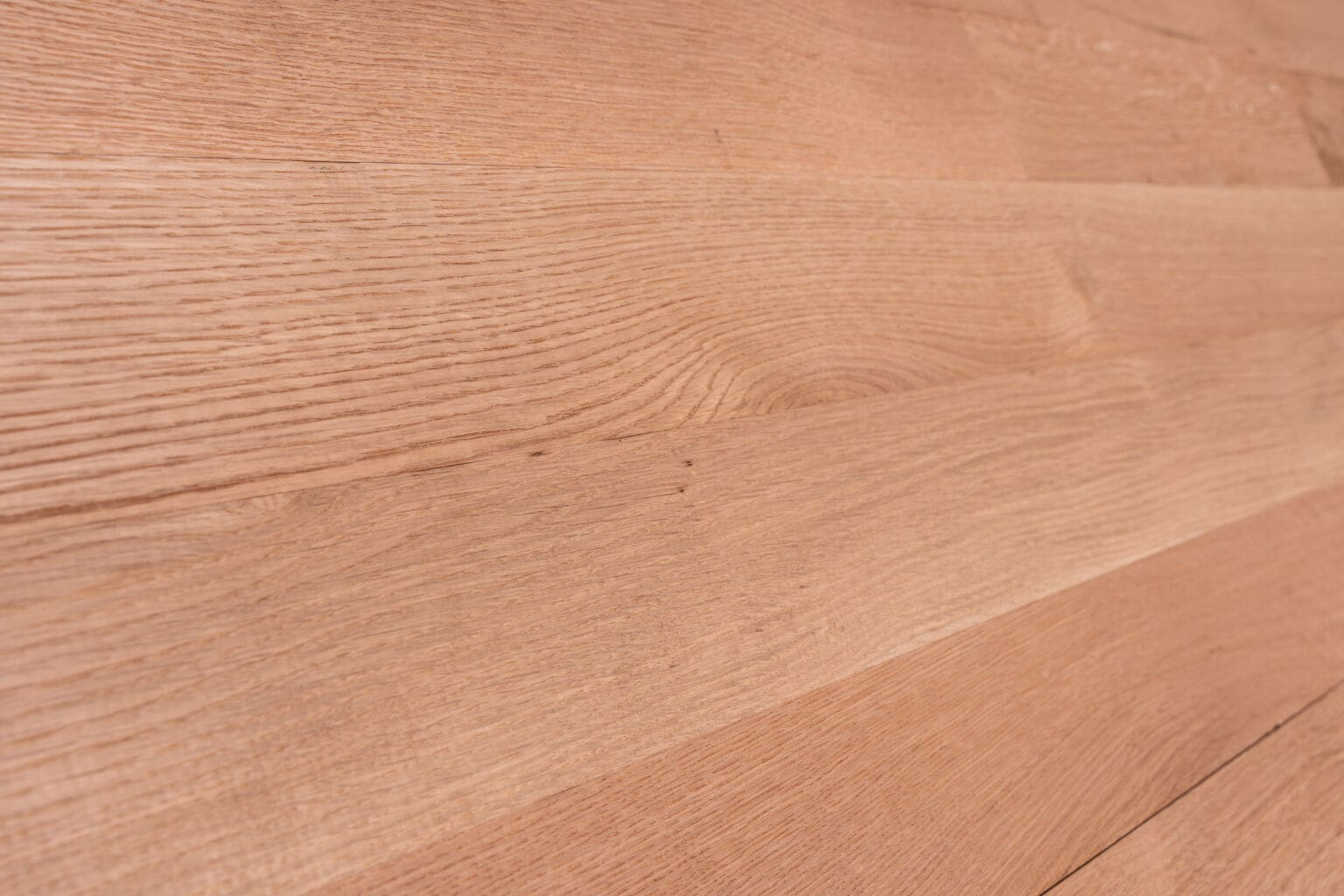 Rift & Quartered White Oak grain and board detail
